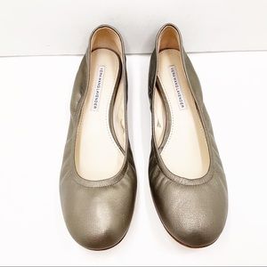 {Vera Wang Lavender} Leather Ballet Flats